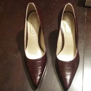 Womens shoes/heels